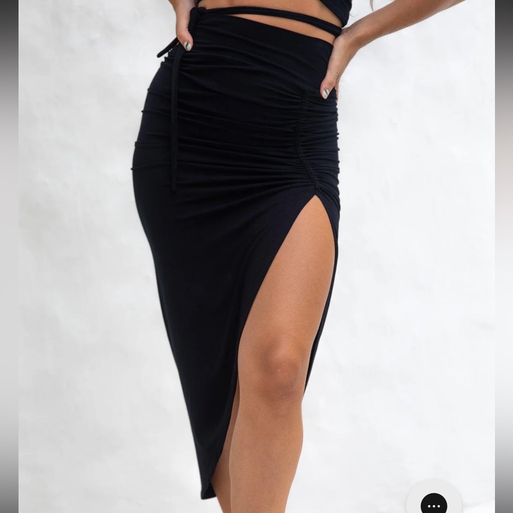 Royal Codes Isis Skirt Black - size s